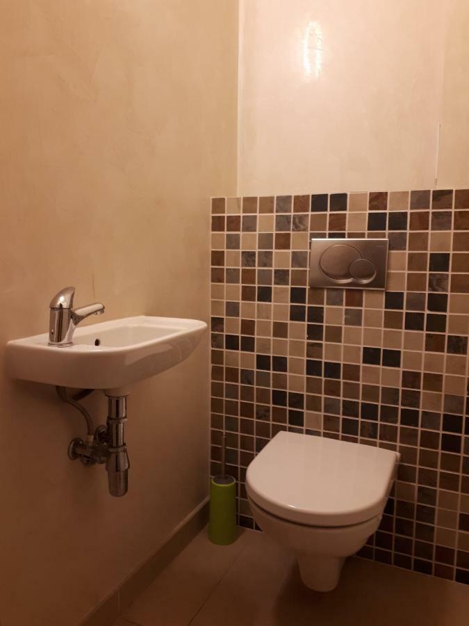 Utulny Apartman V Bratislava 15 Εξωτερικό φωτογραφία